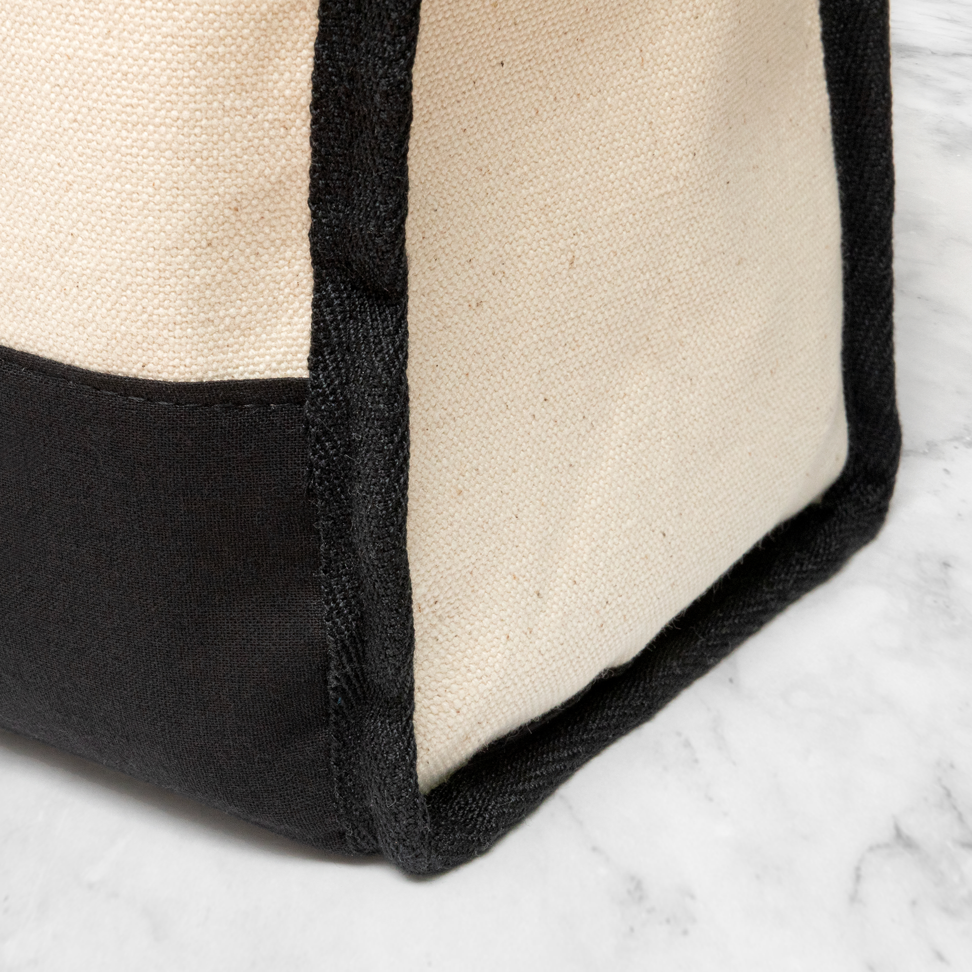 Class_of_2026_Tote_Bag_PremiumTote_BaseDetail_Mockup.png